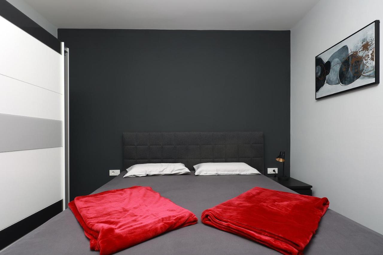 Apartment Mariella Novalja