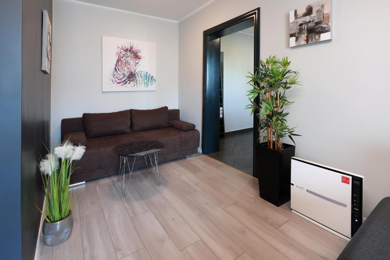 Apartment Mariella Novalja